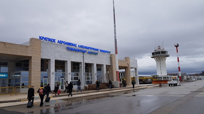 Επίθεση πουλιών κατά την απογείωση αεροπλάνου