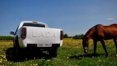 Lada Niva pickup
