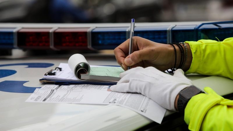 400 ευρώ πρόστιμο για κάτι που κάνει το 99% των οδηγών!