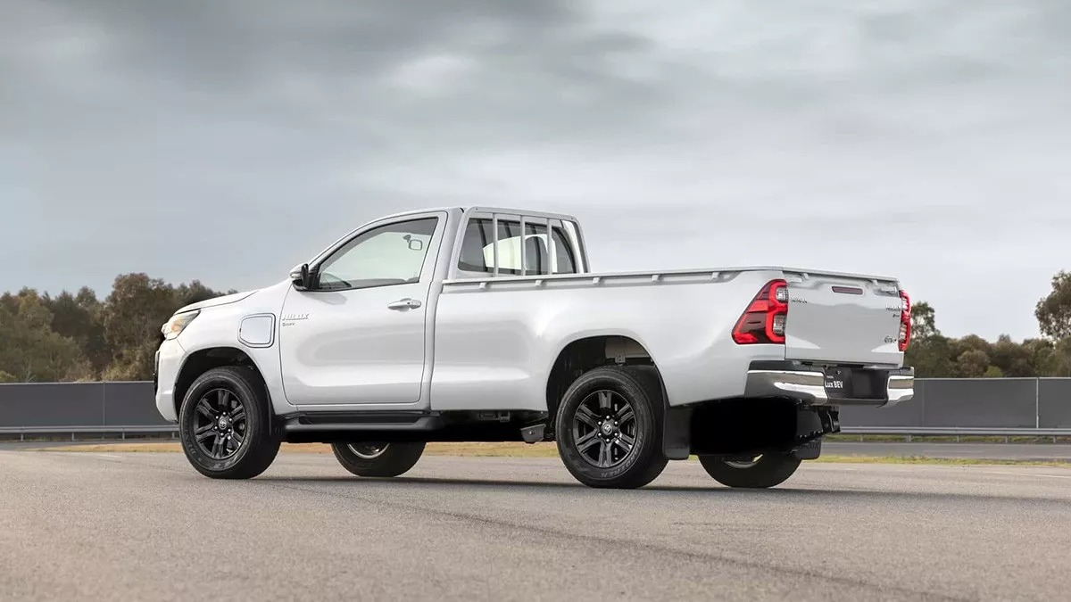 Έρχεται το ηλεκτρικό Toyota Hilux