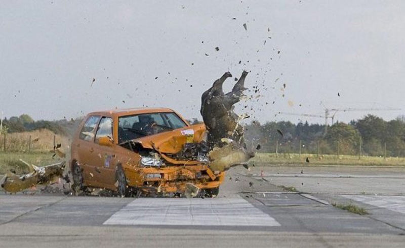 Σοβαρό τροχαίο στους Θρακομακεδόνες, σφοδρή σύγκρουση αυτοκινήτου με αγριογούρουνο!