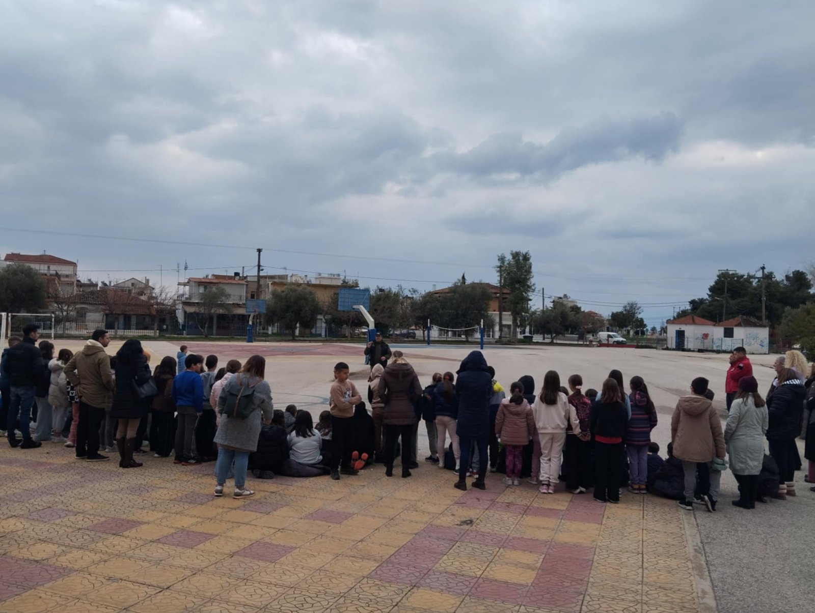 Η θηροφυλακή της Γ'ΚΟΠ σε σχολείο στο Άργος