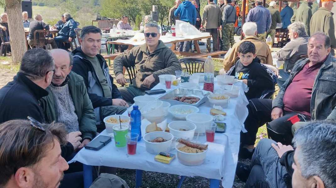 Κ.Σ. Ψαχνών : Αντάμωμα κυνηγών στην Τριάδα Εύβοιας