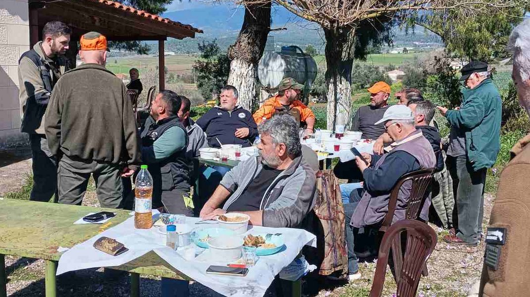 Κ.Σ. Ψαχνών : Αντάμωμα κυνηγών στην Τριάδα Εύβοιας