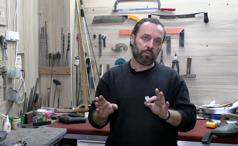 Ενας ολπουργός στο Καταφύγιο των Κυνηγών...VIDEO