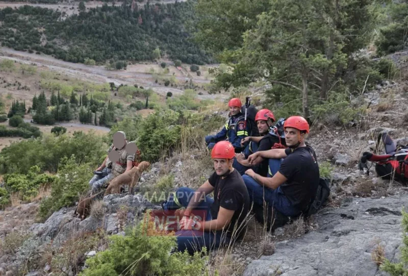 Πλανητέρο: Πολύωρη και δύσκολη επιχείρηση απεγκλωβισμού πέντε κυνηγόσκυλων