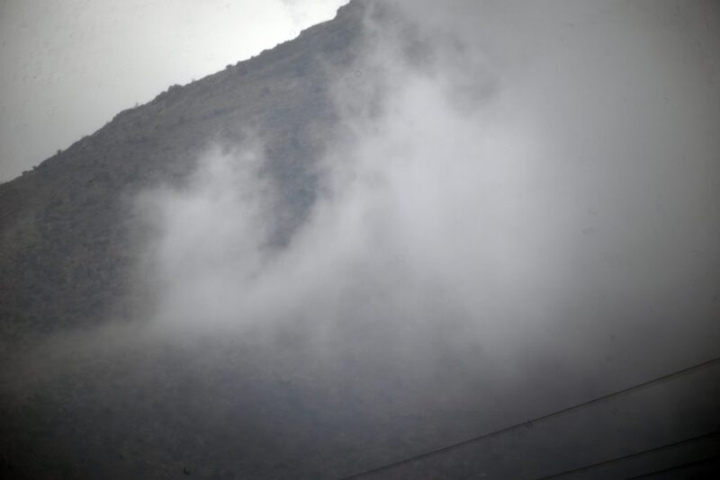 Καιρός: Έρχεται ο «Ω-εμποδιστής» και χειμωνιάζει απότομα – Πότε έρχονται βροχές και πτώση θερμοκρασίας