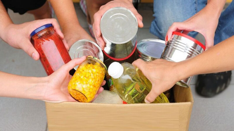 Συγκέντρωση ειδών πρώτης ανάγκης από τον Όμιλο Κυνοφίλων Λέσβου και τον Κυνηγετικό Σύλλογο Μυτιλήνης